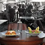 Hotel Authentic 4*