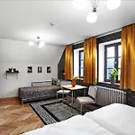 Hotel Authentic 4*
