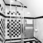 Hotel Authentic