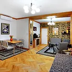 Authentic 4*