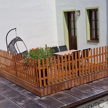 Authentic Ξενοδοχείο