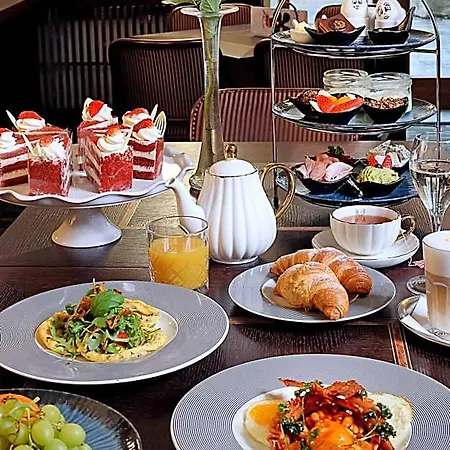Hotel Authentic 4*